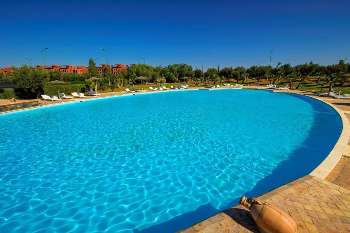 oliva condominium hotel