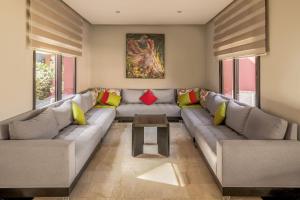 oliva condominium hotel