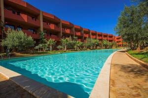 oliva condominium hotel