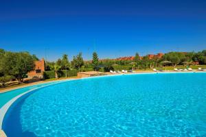 oliva condominium hotel