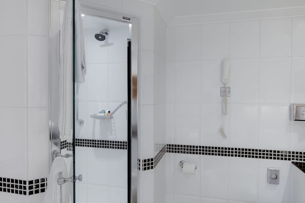 hilton london watford