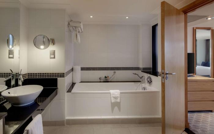 hilton london watford