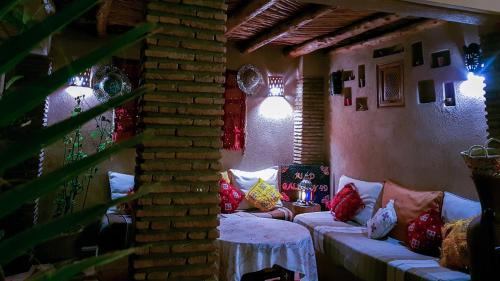 riad gallery 49