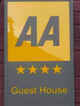 crompton guest house