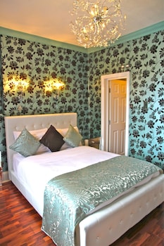 Crompton Guest House,Hounslow>>Chertsey,4 star