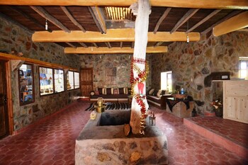 Tizourgane Kasbah,Bp 63 Idaougnidif Route De Tafraout,3 star