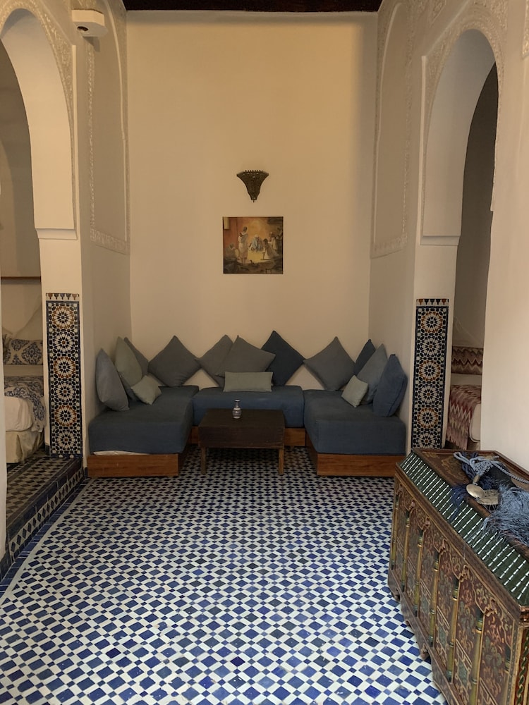riad dar pierre