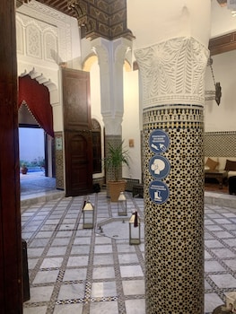 riad dar pierre