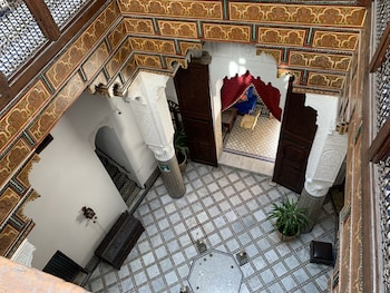 riad dar pierre