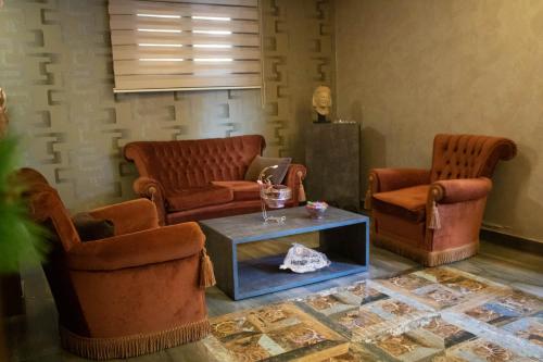 hotello guest suites