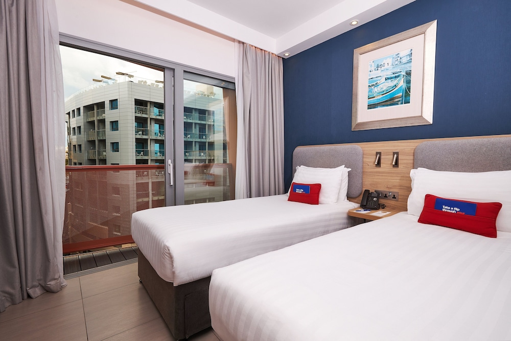 holiday inn express malta an ihg hotel