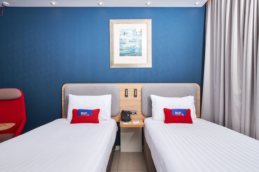 holiday inn express malta an ihg hotel