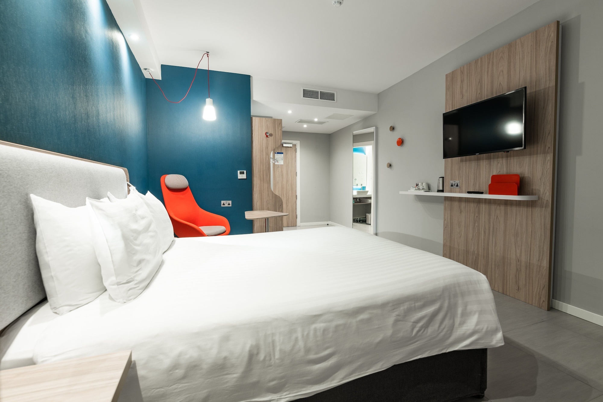 holiday inn express malta an ihg hotel