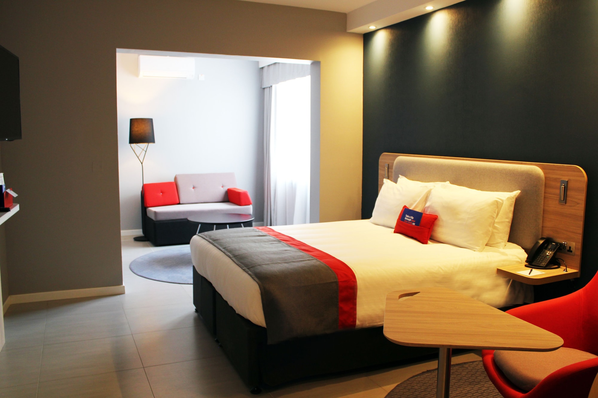 holiday inn express malta an ihg hotel
