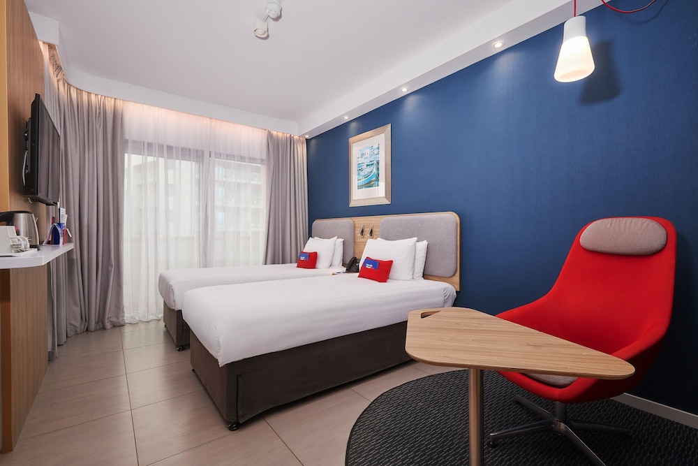 holiday inn express malta an ihg hotel