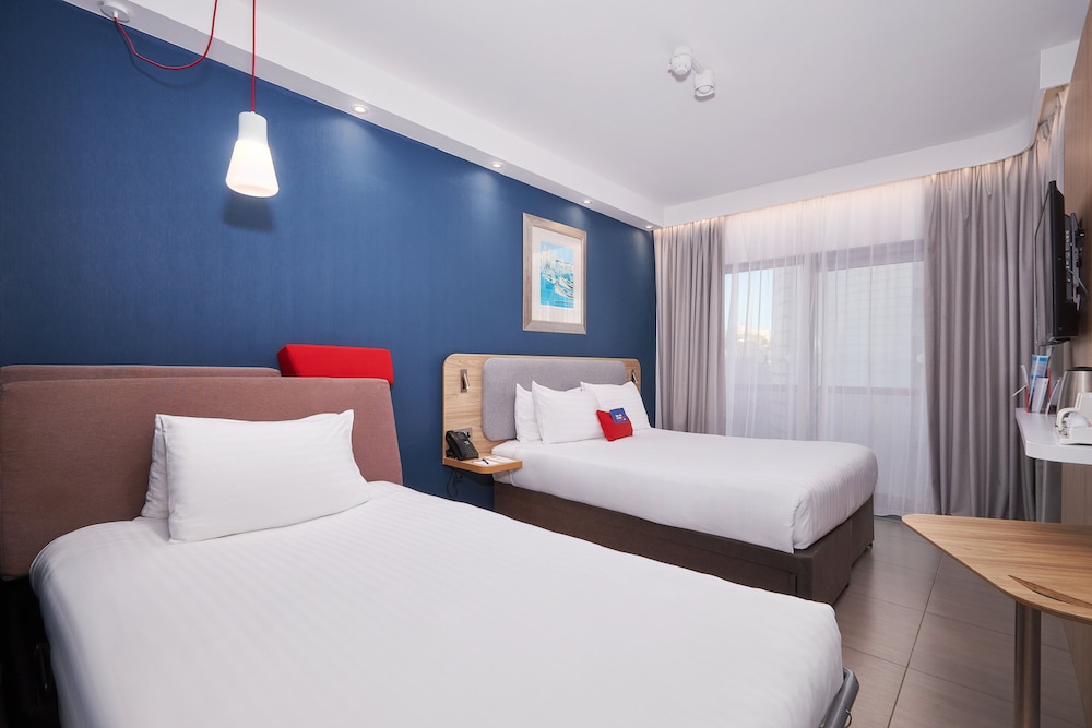 holiday inn express malta an ihg hotel