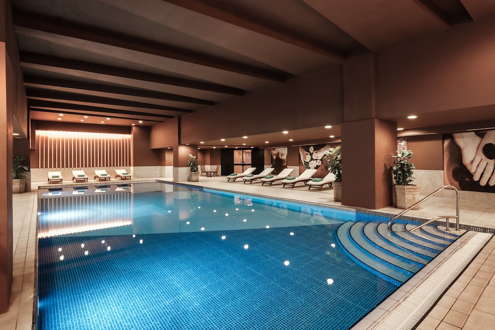 holiday inn express malta an ihg hotel