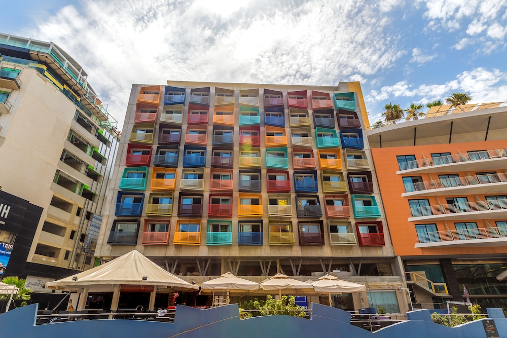holiday inn express malta an ihg hotel