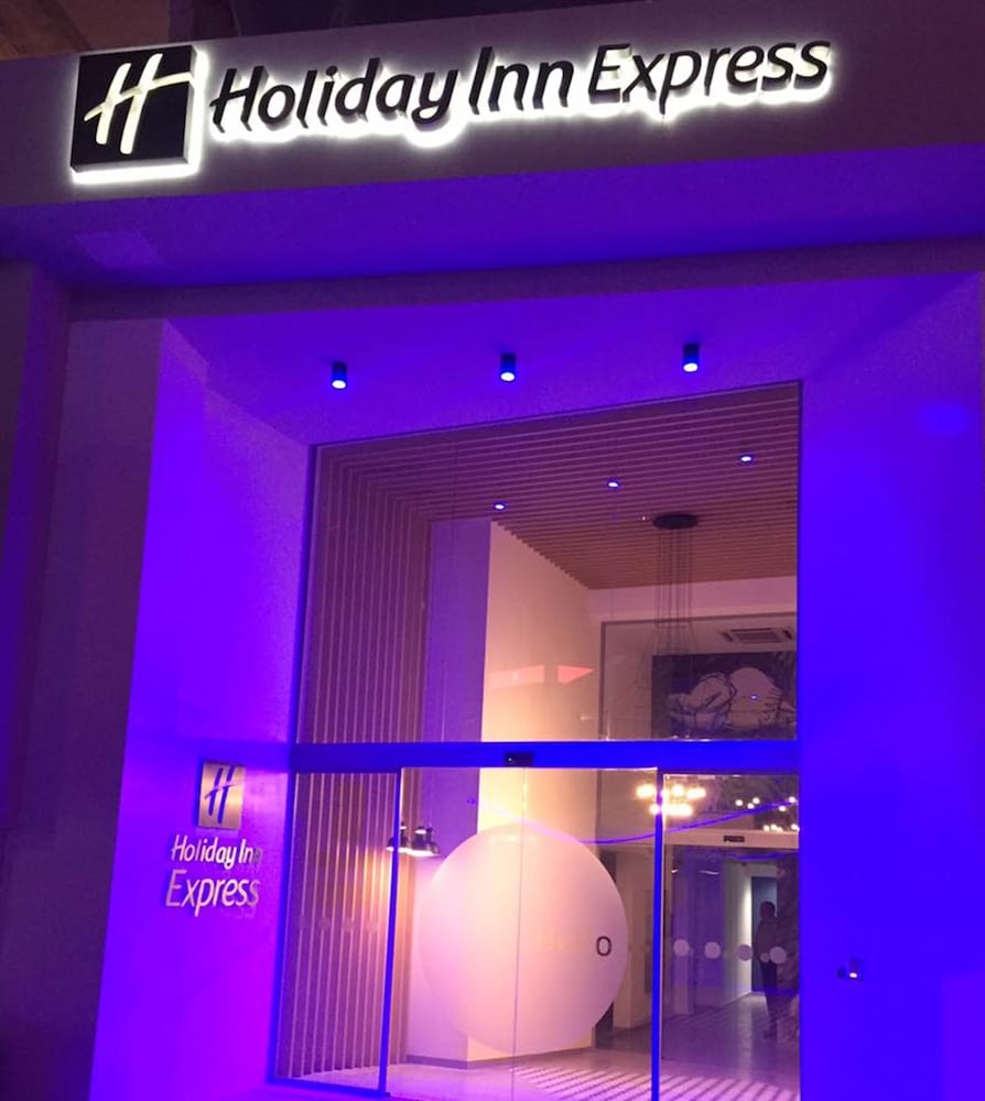 holiday inn express malta an ihg hotel