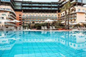 holiday inn express malta an ihg hotel