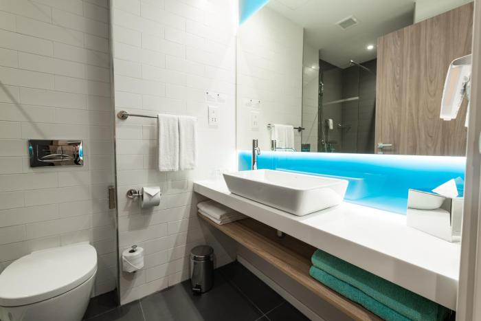 holiday inn express malta an ihg hotel
