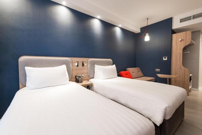 holiday inn express malta an ihg hotel