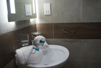 the buccaneers boutique guest house