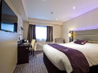 premier inn london chiswick