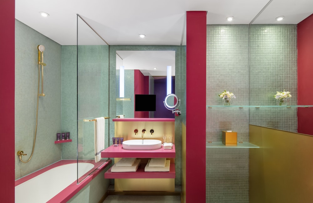 symphony style hotel kuwait