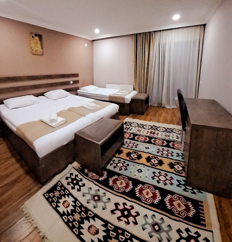 hotel mountain mestia