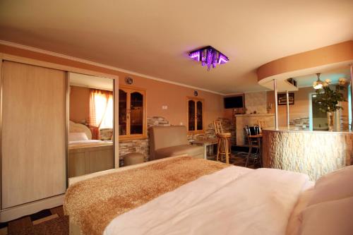 hotel harmony