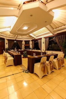 cakra kusuma hotel