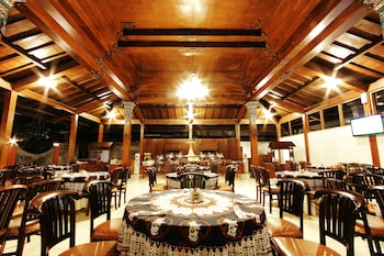 Cakra Kusuma Hotel,Magelang>>Depok,3 star