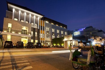 Hotel Jentra Dagen,Magelang>>Gedongtengen,3 star