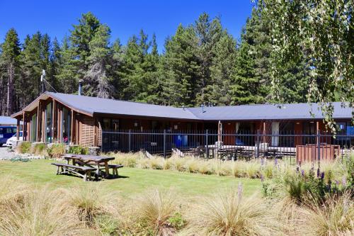 lakes edge lodge