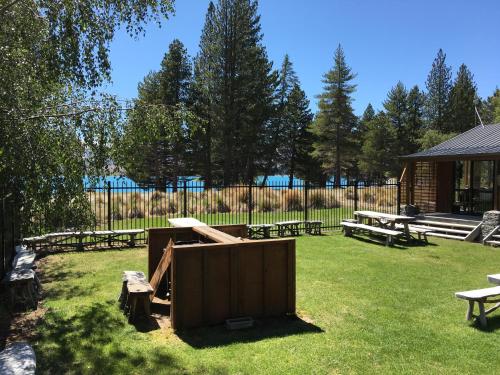 lakes edge lodge