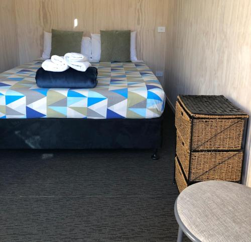 lakes edge lodge