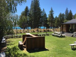 lakes edge lodge