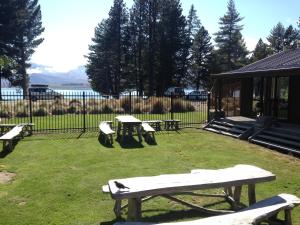 lakes edge lodge