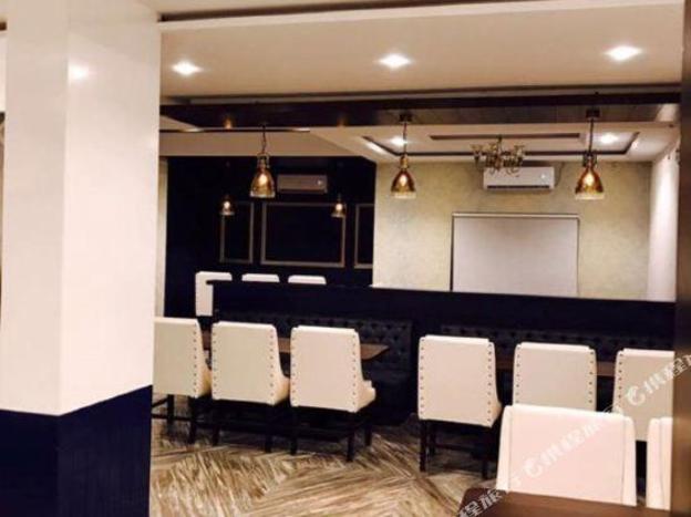 hotel sanskriti palace