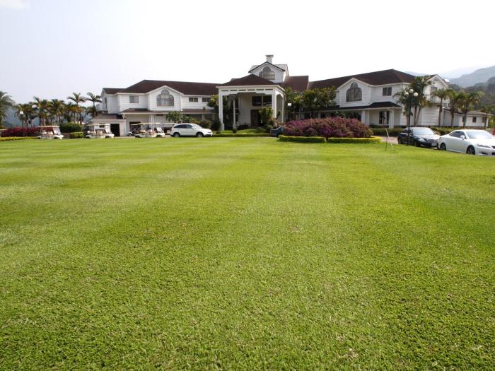 life leisure resort