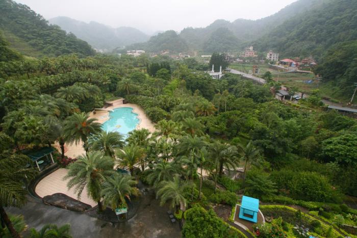 life leisure resort