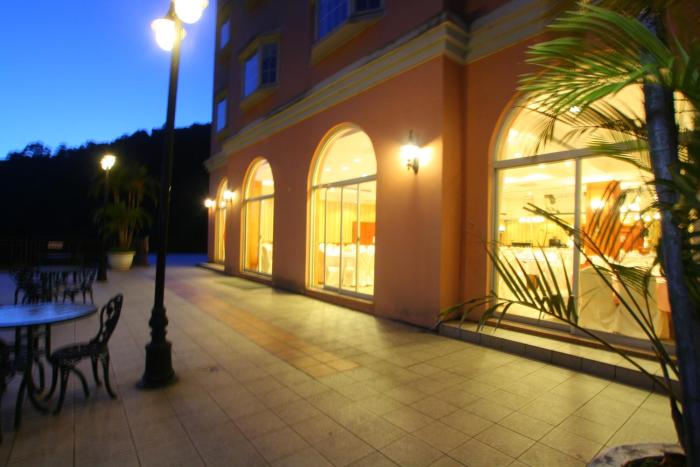 life leisure resort