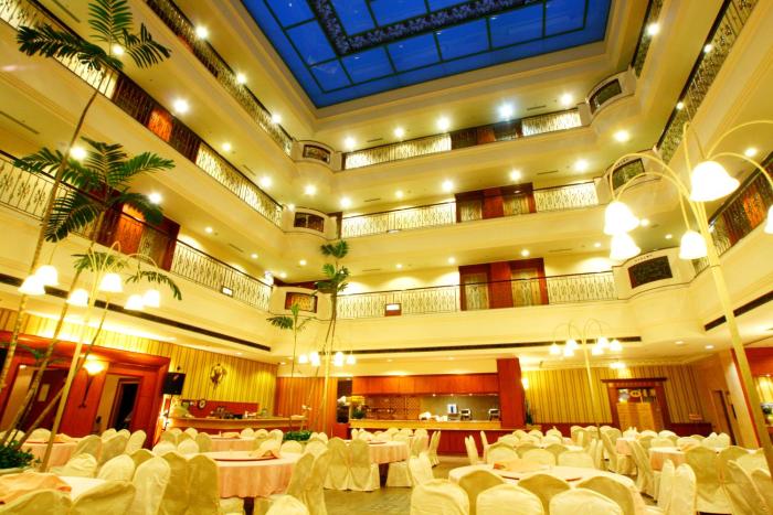 life leisure resort