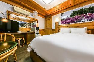 pine motel