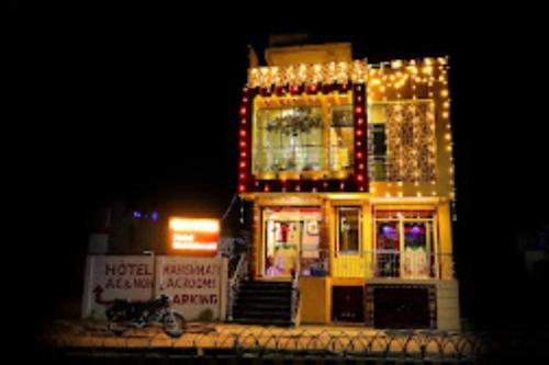 hotel mahishmati palace