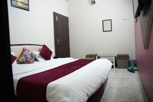 hotel mahishmati palace