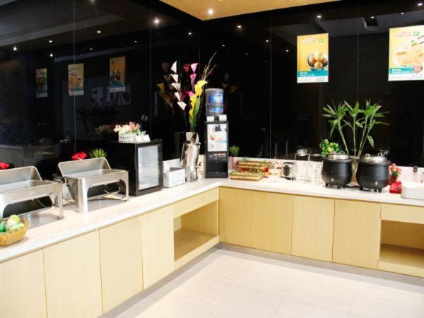 jinjiang inn chengdu dufu caotang branch