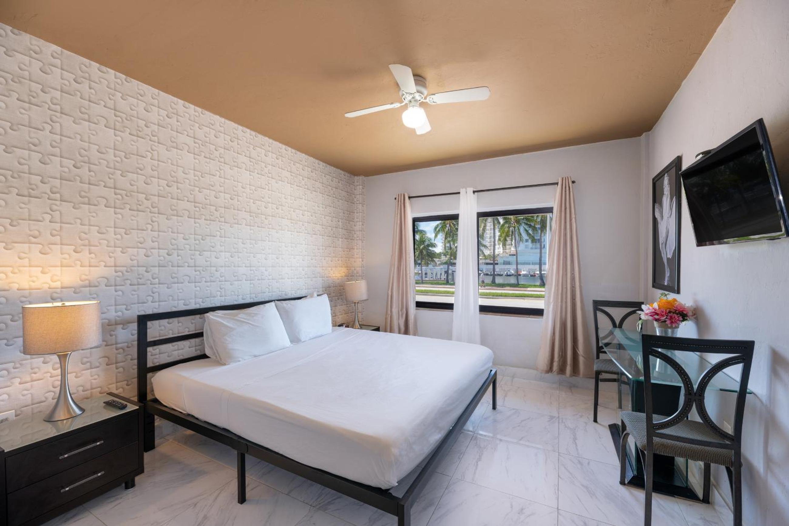 notebook miami beach