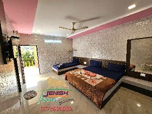 Jenish Farm,,3 star
